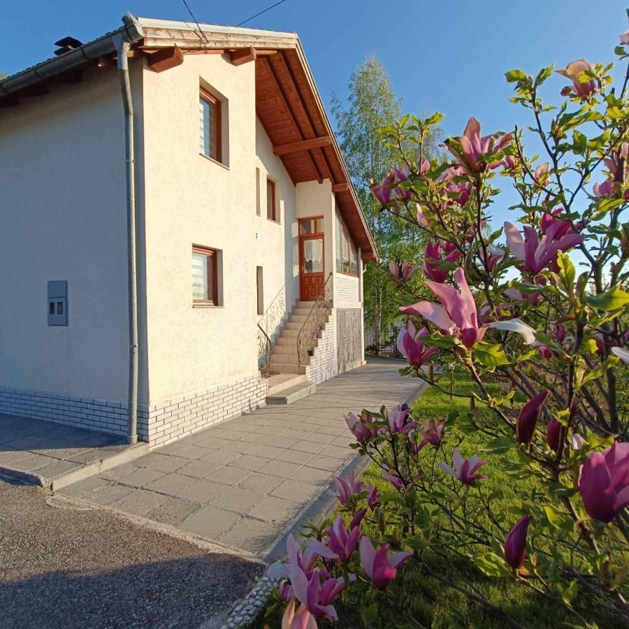 Holiday Home Green Сараево Екстериор снимка